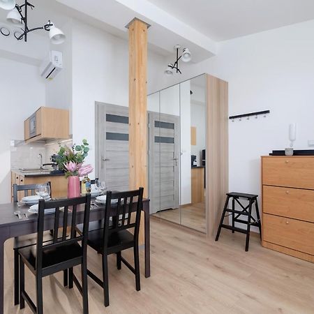 Kazimierz Apartments Near Wawel Royal Castle By Renters Красков Екстериор снимка