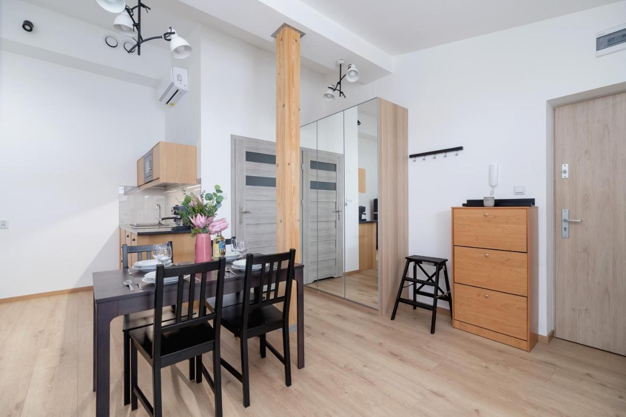 Kazimierz Apartments Near Wawel Royal Castle By Renters Красков Екстериор снимка